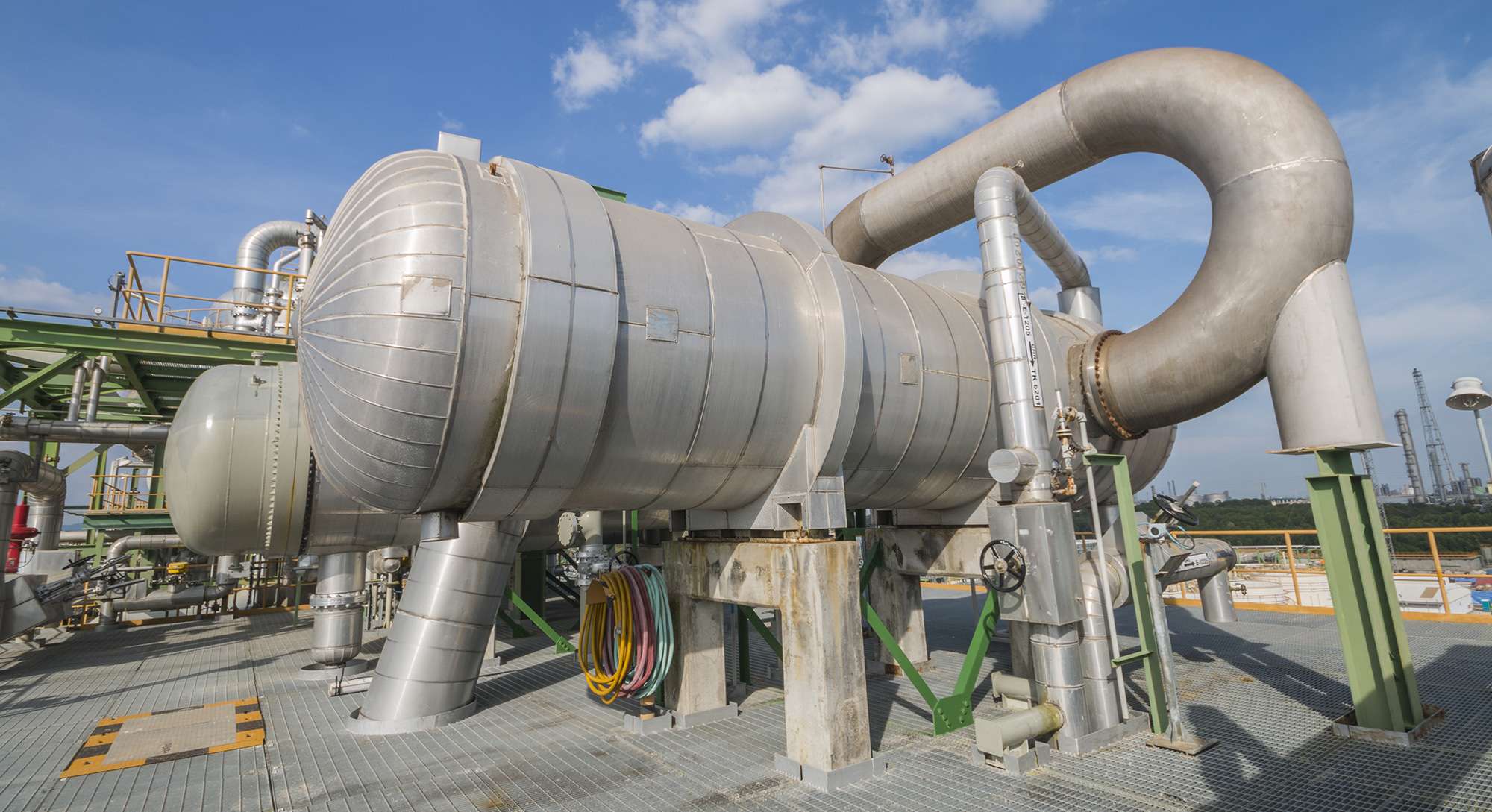 Caustic-vessel-protected-after-caustic-stress-corrosion-cracking-and-caustic-embrittlement-cause-multiple-plant-failures